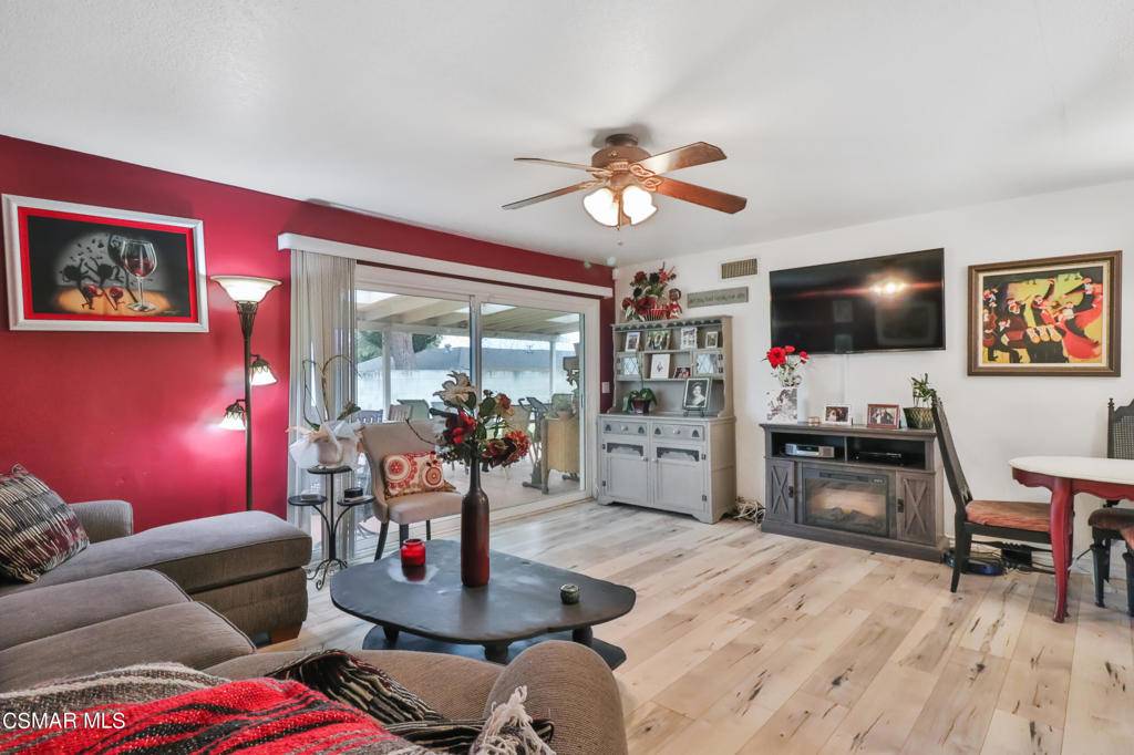 Simi Valley, CA 93065,1690 Spence ST