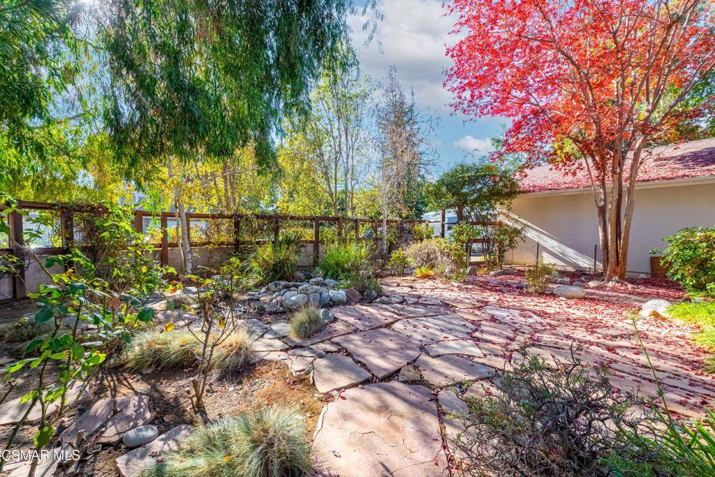 Agoura Hills, CA 91301,30675 Lakefront DR