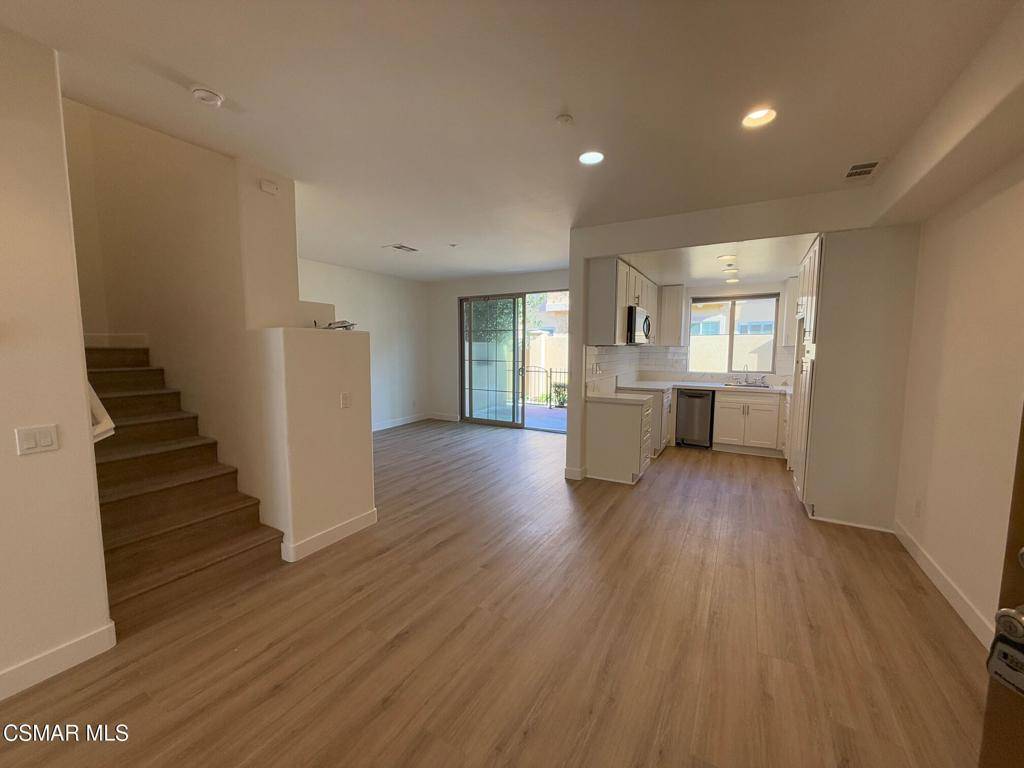 Simi Valley, CA 93065,1450 Patricia AVE #302