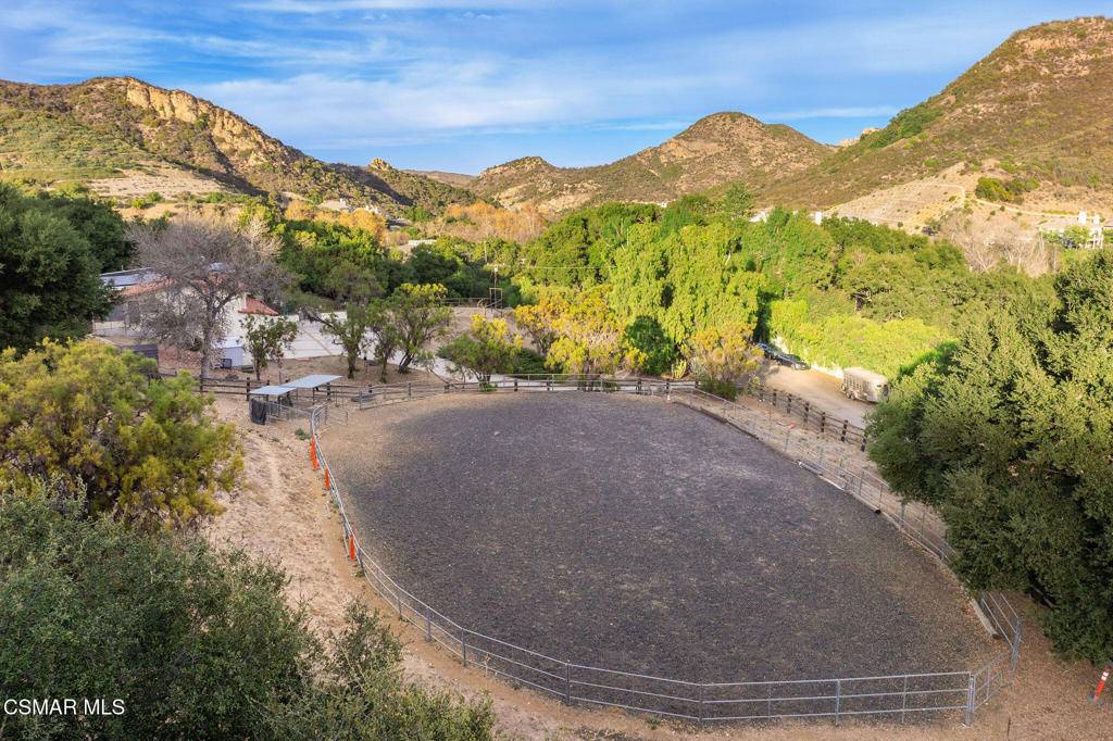 Thousand Oaks, CA 91361,320 E Carlisle RD