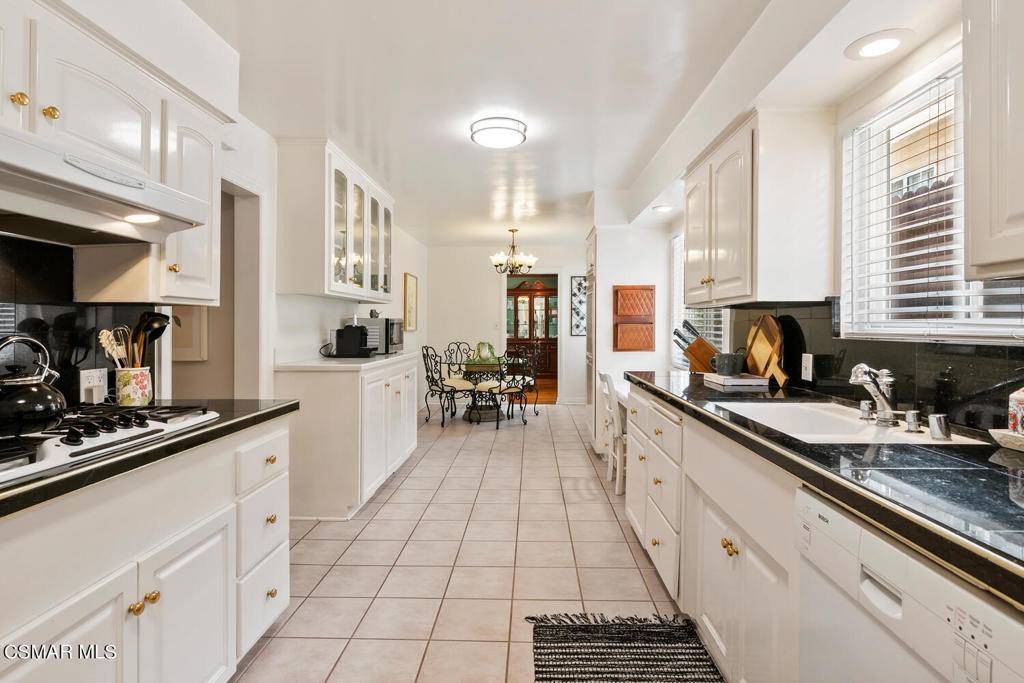 Woodland Hills, CA 91364,4324 Natoma AVE
