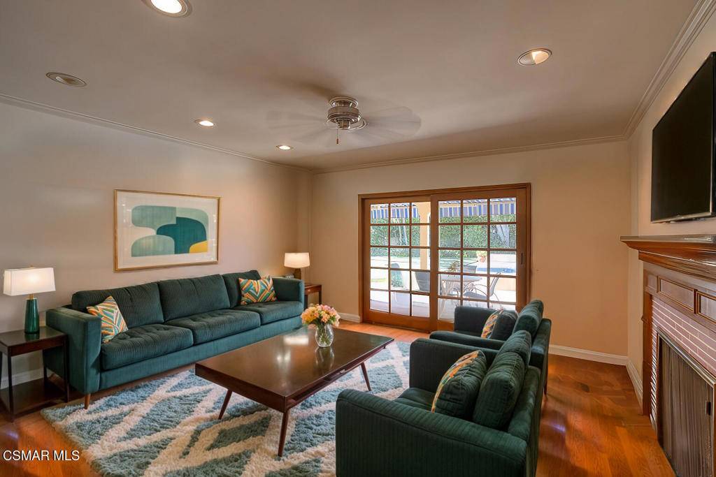 Pacific Palisades, CA 90272,13837 W Sunset BLVD