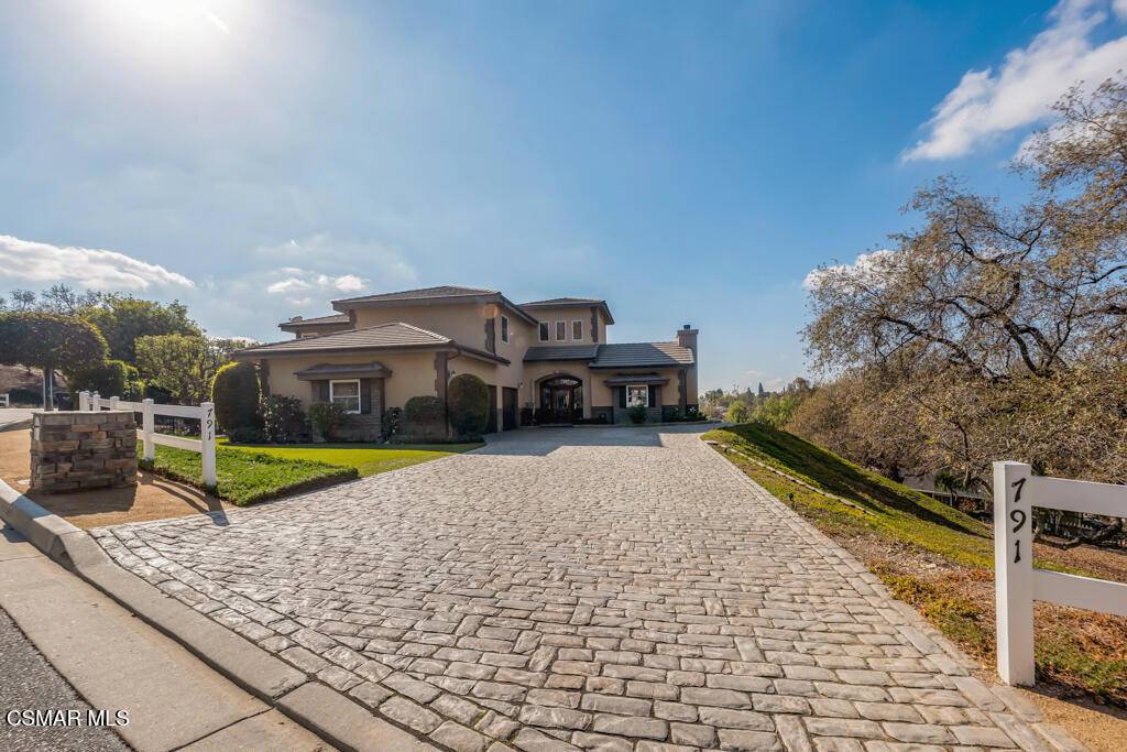 Thousand Oaks, CA 91362,791 Gloucester LN