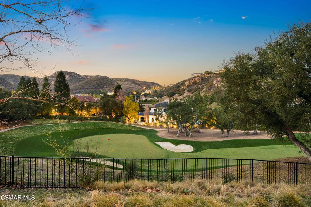 Thousand Oaks, CA 91361,832 W Stafford RD