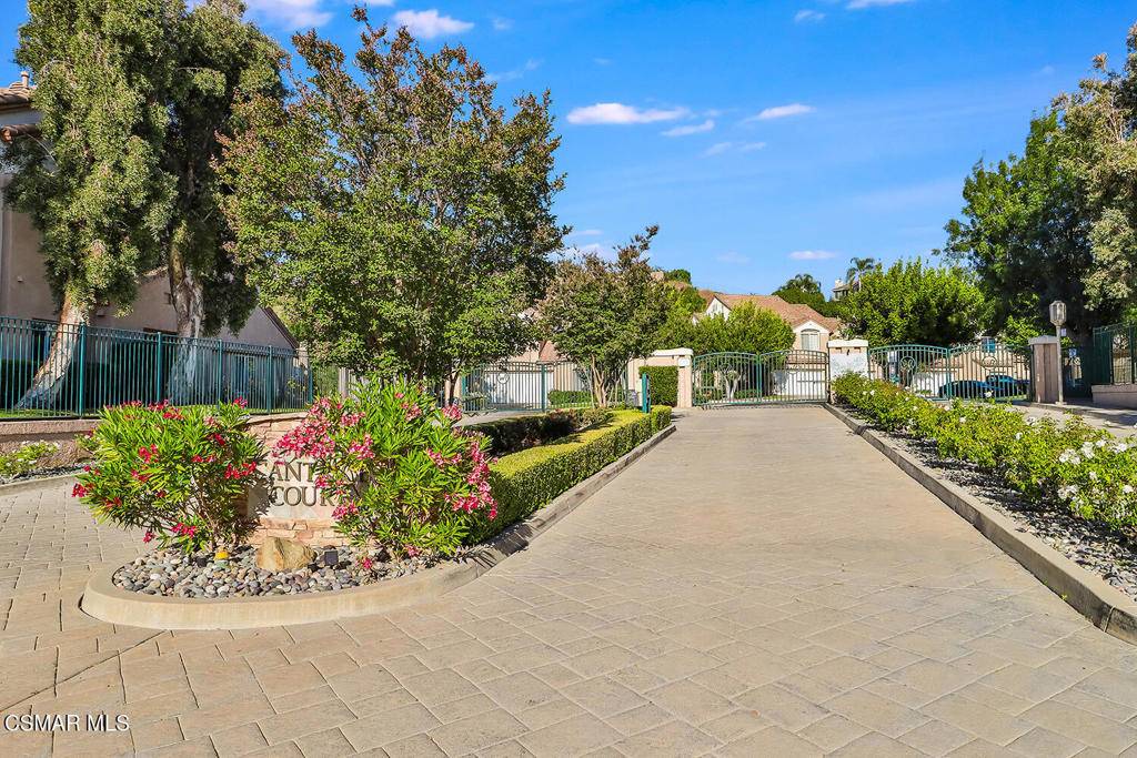 Simi Valley, CA 93065,308 Hedge Row LN #F