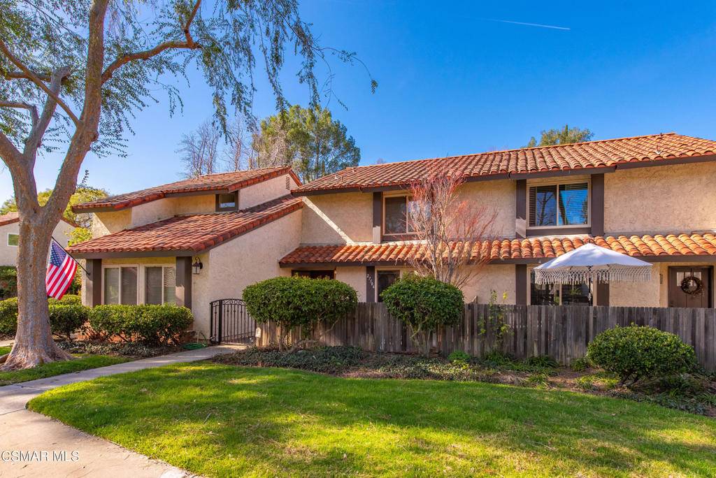 Agoura Hills, CA 91301,27506 Rondell ST