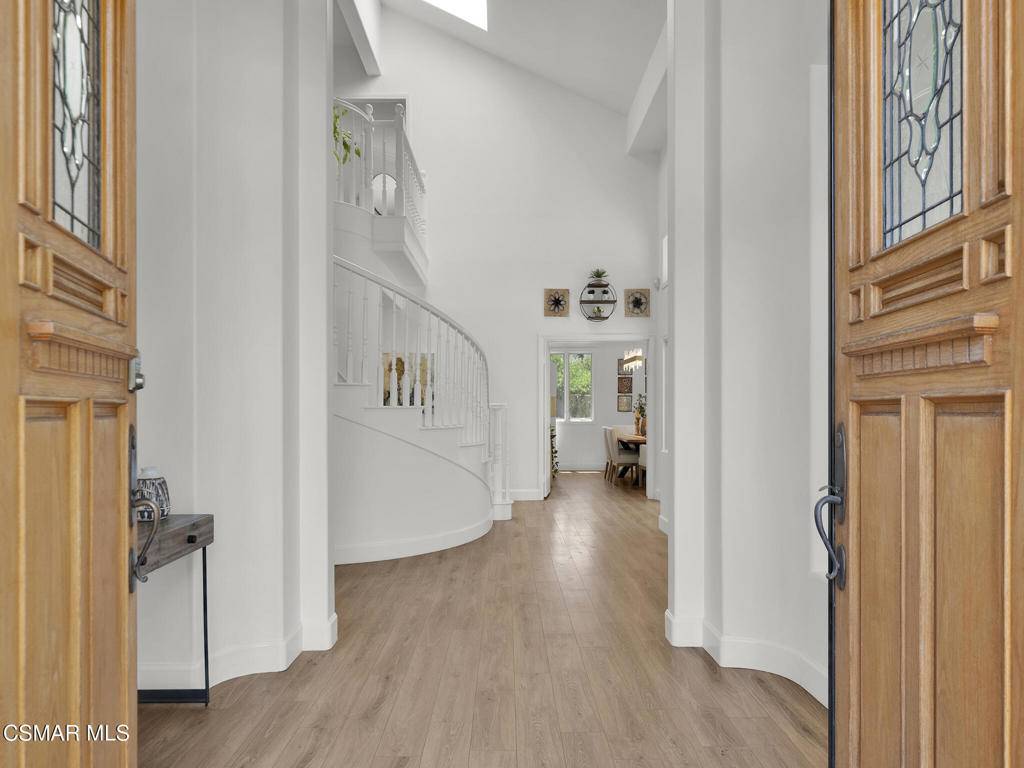 Agoura Hills, CA 91301,29804 Westhaven DR
