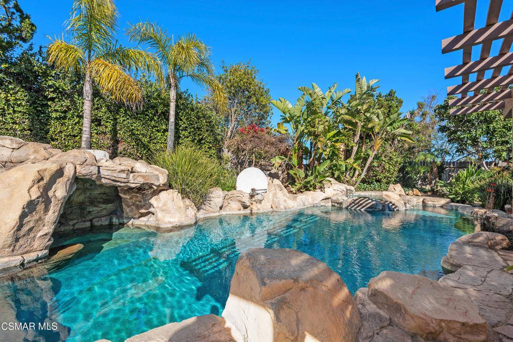 Thousand Oaks, CA 91360,1455 Calle Colina