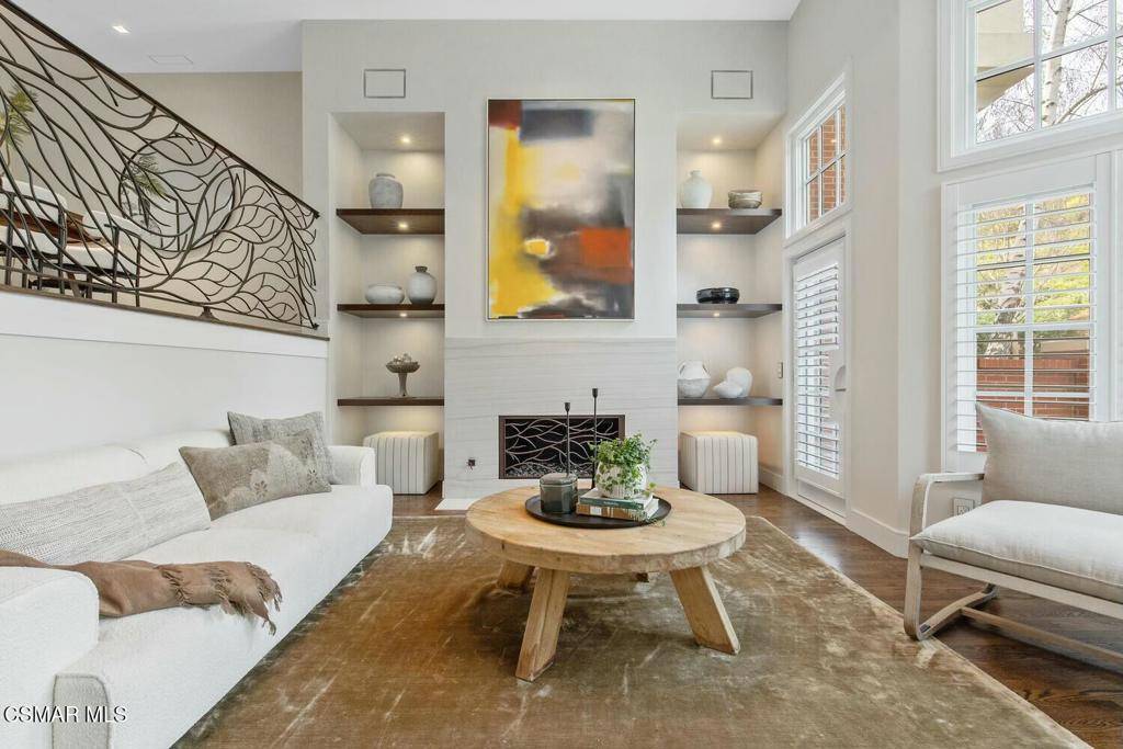 Thousand Oaks, CA 91361,2431 Swanfield CT