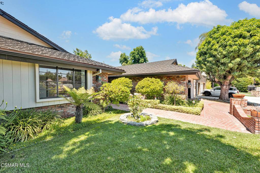 Woodland Hills, CA 91367,5453 Lockhurst DR