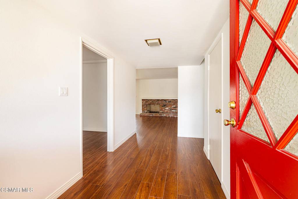 Simi Valley, CA 93063,2169 Rockdale AVE