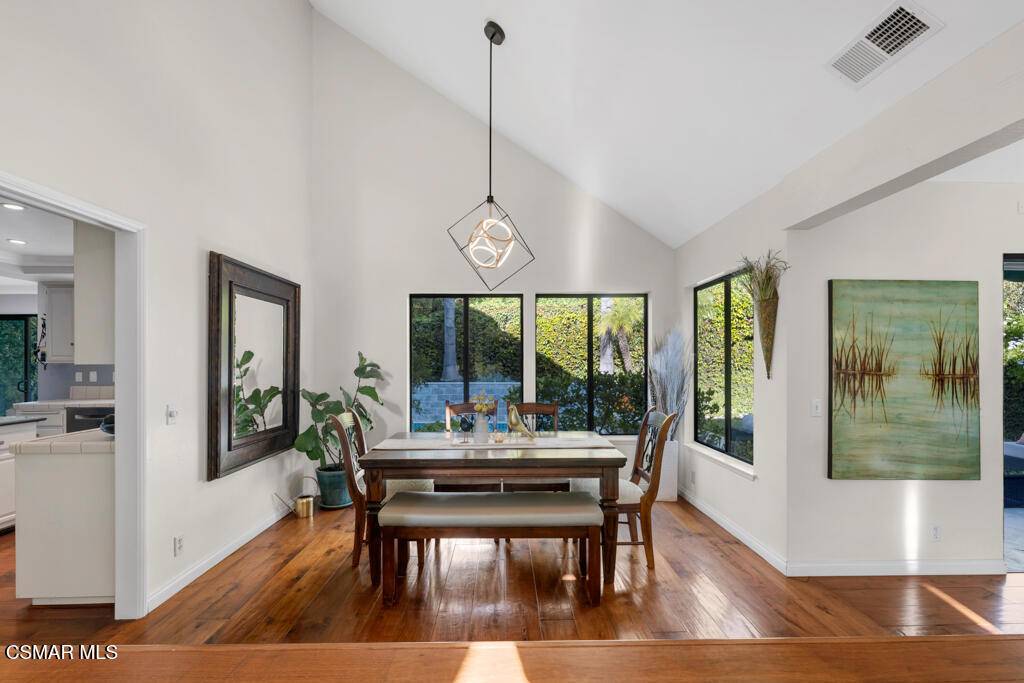 Thousand Oaks, CA 91361,424 Hillsborough ST