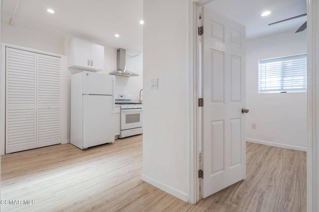 West Hills, CA 91307,6516 Cleomoore AVE