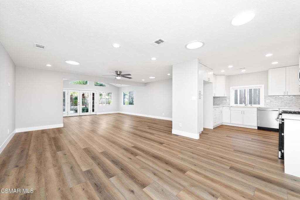 Simi Valley, CA 93065,2111 Fitzgerald RD