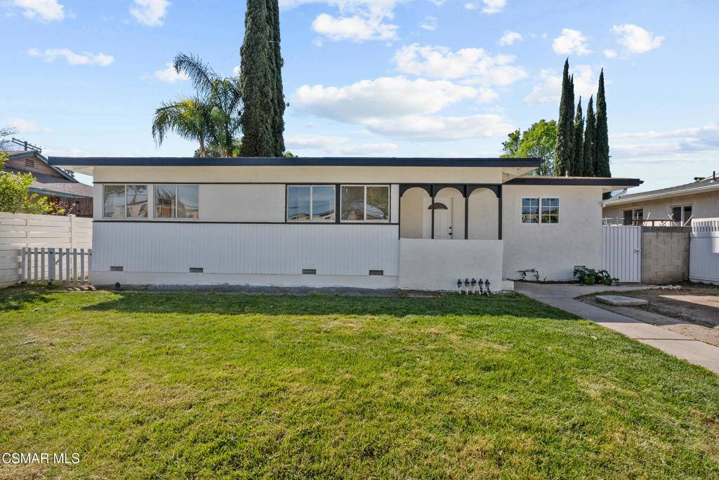 Tarzana, CA 91335,19126 Victory BLVD