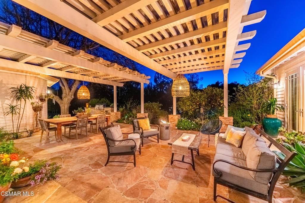 Agoura Hills, CA 91301,6033 Colodny DR