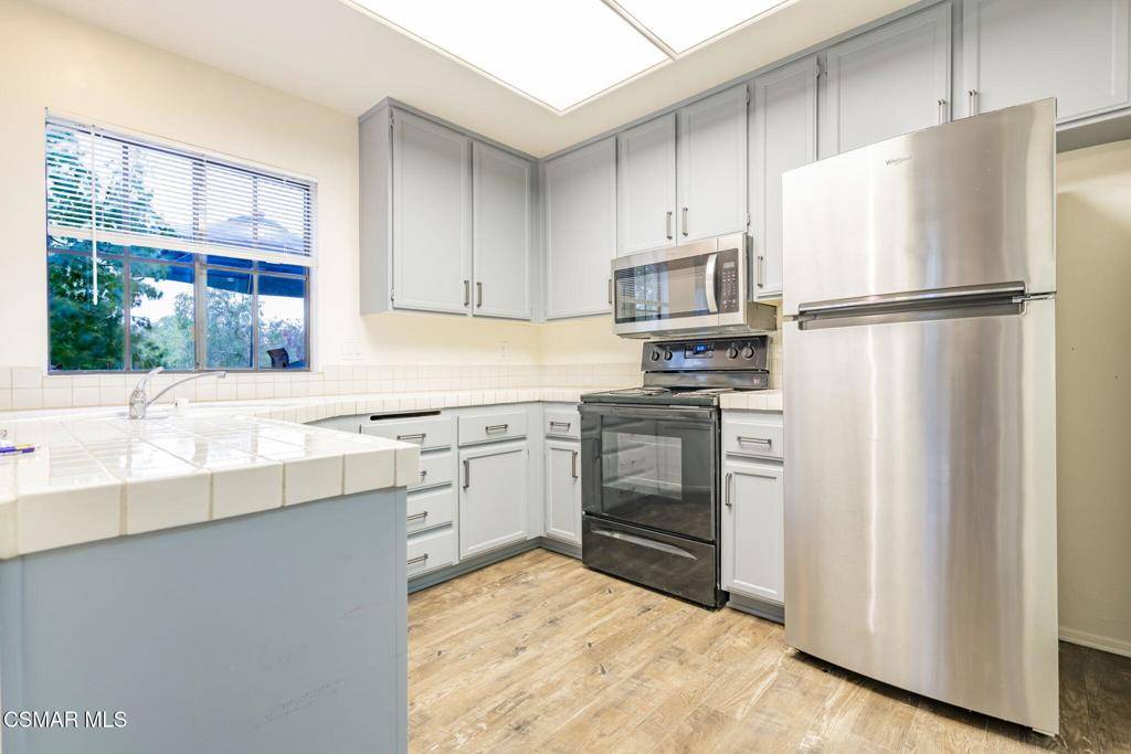 Camarillo, CA 93012,5680 Recodo WAY