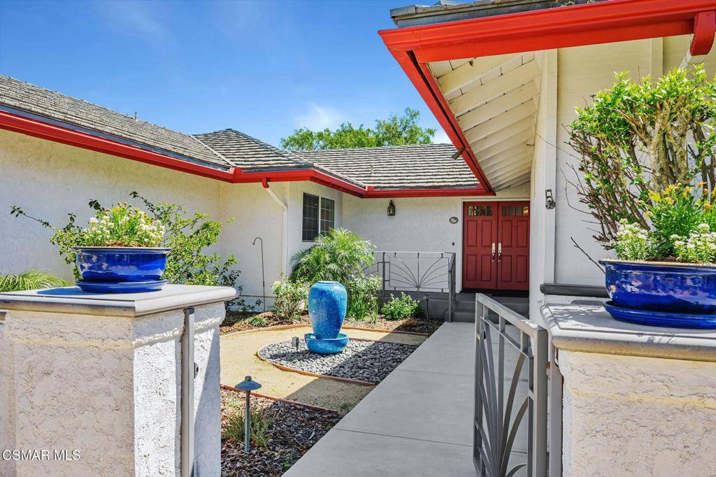 Thousand Oaks, CA 91360,1018 Calle Pinata