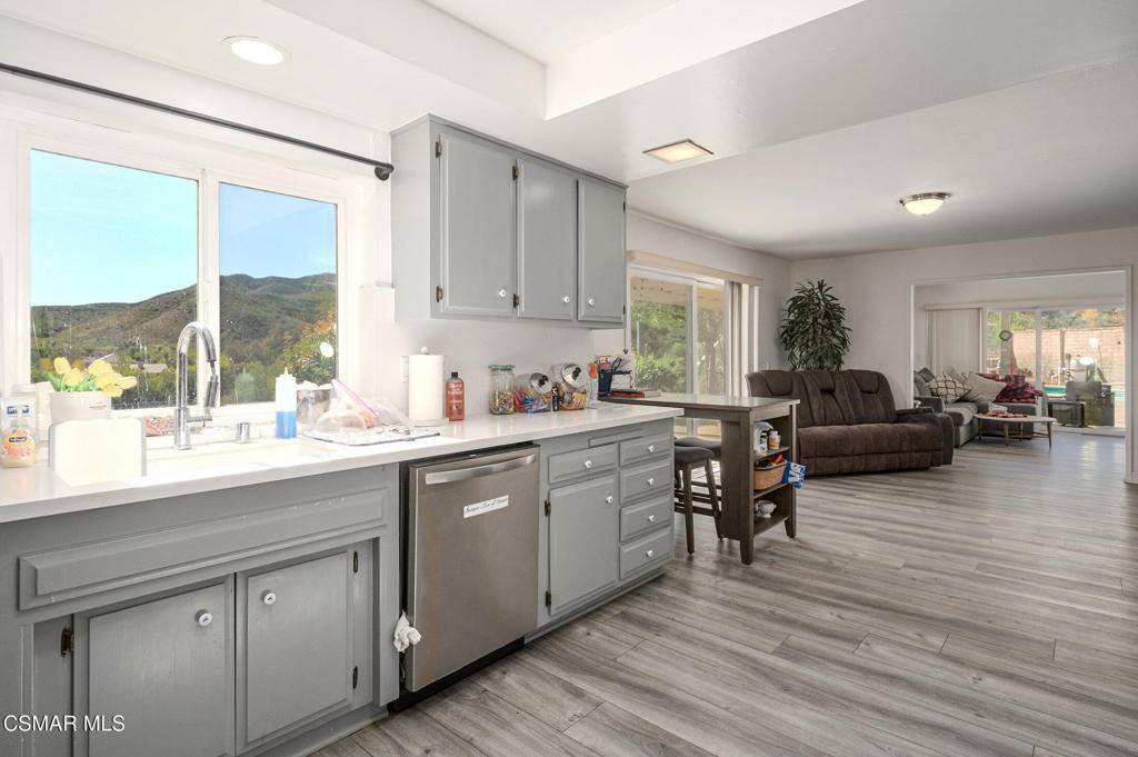 Simi Valley, CA 93063,3575 Wellston CT