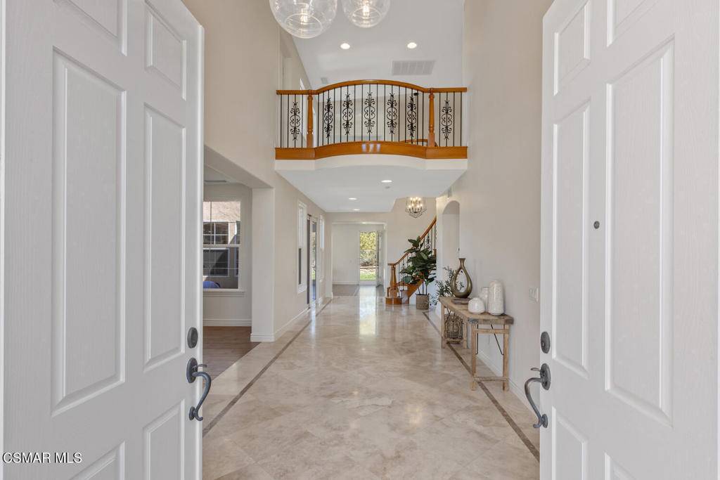 Thousand Oaks, CA 91362,3034 Heavenly Ridge ST