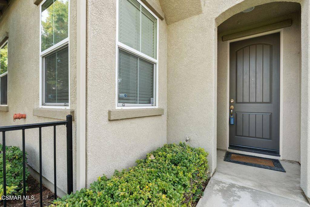 Newbury Park, CA 91320,1570 Silver Shadow DR