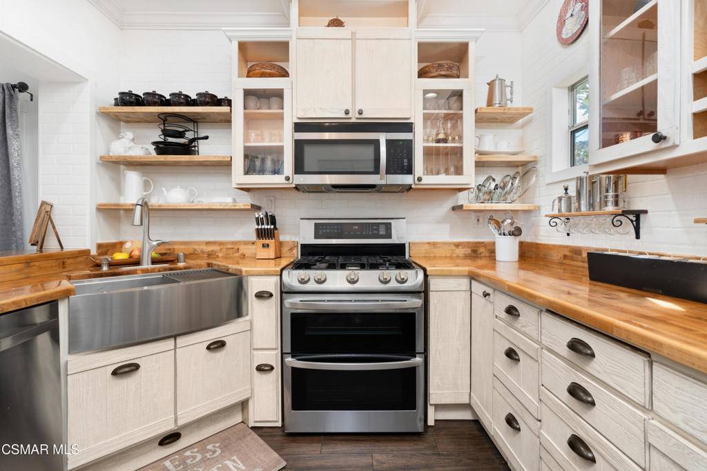Newbury Park, CA 91320,2716 Borchard RD