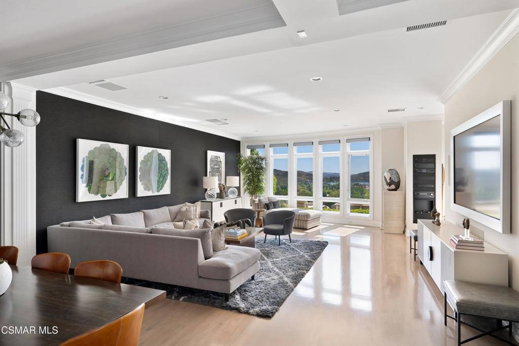 Lake Sherwood, CA 91361,2366 Heatherbank CT