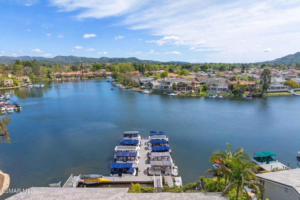 Westlake Village, CA 91361,2226 Westshore LN