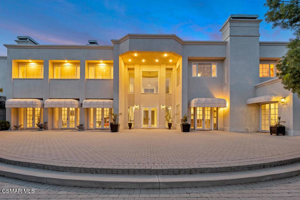 Chatsworth, CA 91311,11428 Iverson RD