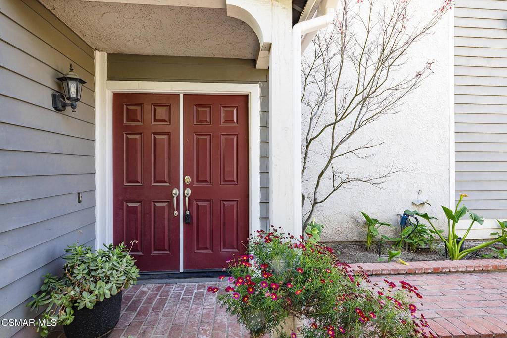 Simi Valley, CA 93065,2734 Reservoir DR