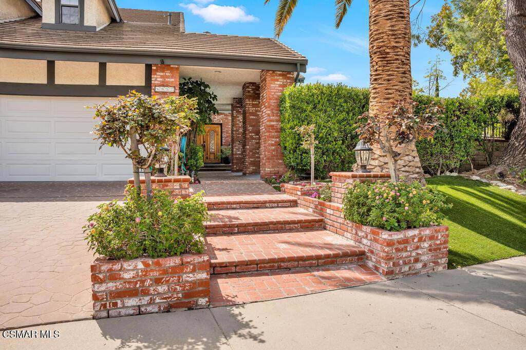 Agoura Hills, CA 91301,6057 Rainbow Hill RD