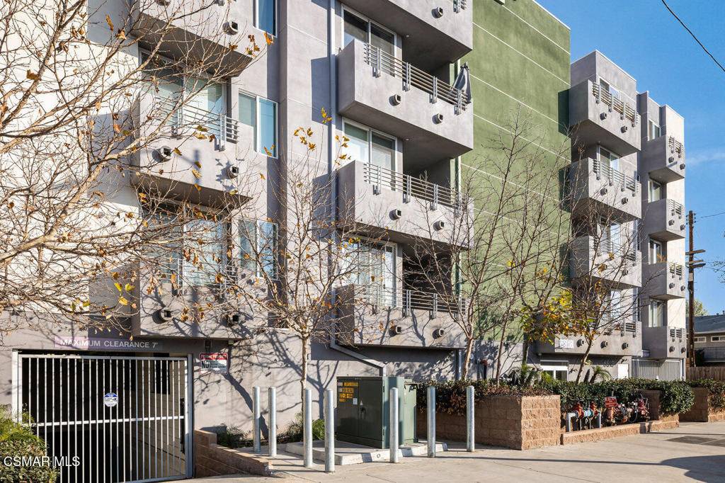 Valley Village, CA 91607,5818 Whitsett AVE #Ph2