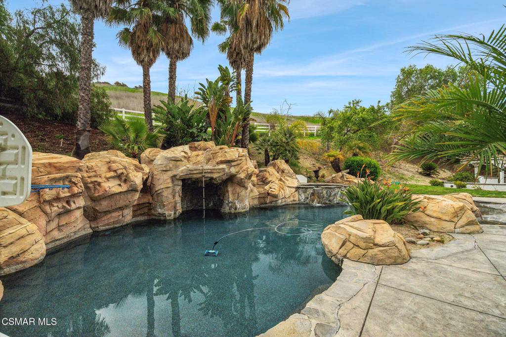 Thousand Oaks, CA 91362,780 Gloucester LN