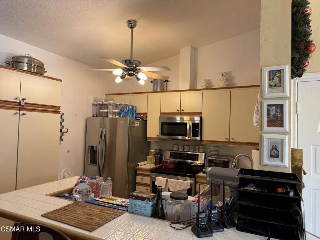 Thousand Oaks, CA 91362,2402 Pleasant WAY #L