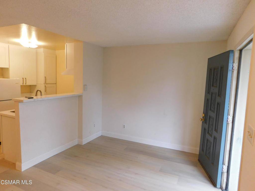 North Hollywood, CA 91606,6213 Whitsett AVE