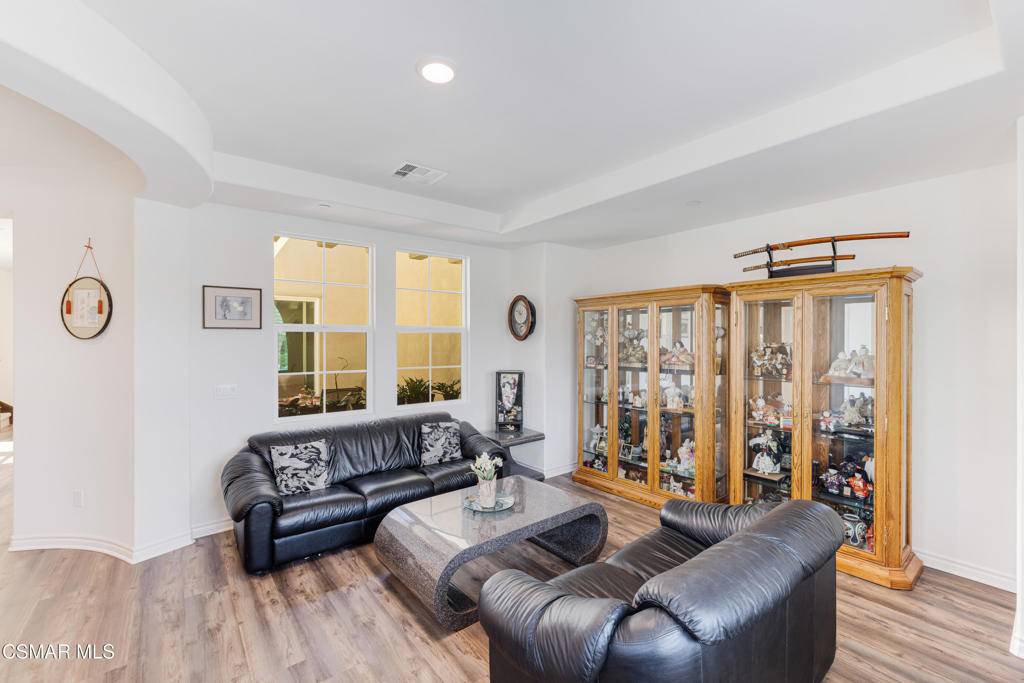 Moorpark, CA 93021,12809 Lone Trail CT