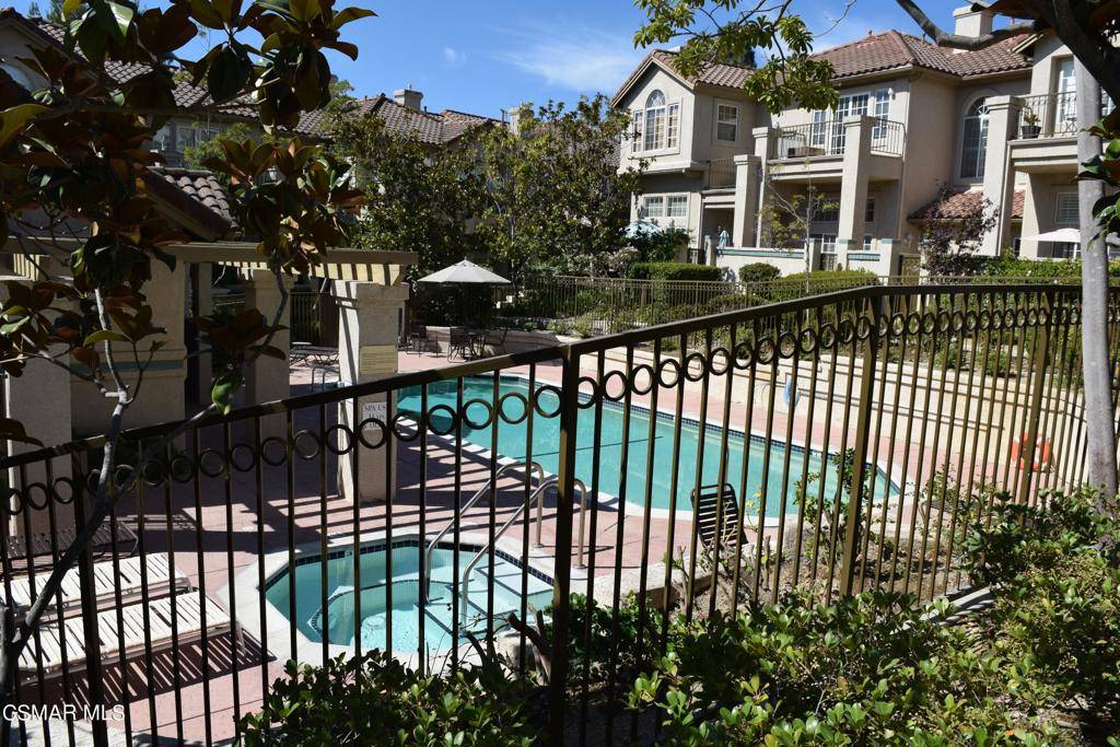 Thousand Oaks, CA 91360,644 Warwick AVE