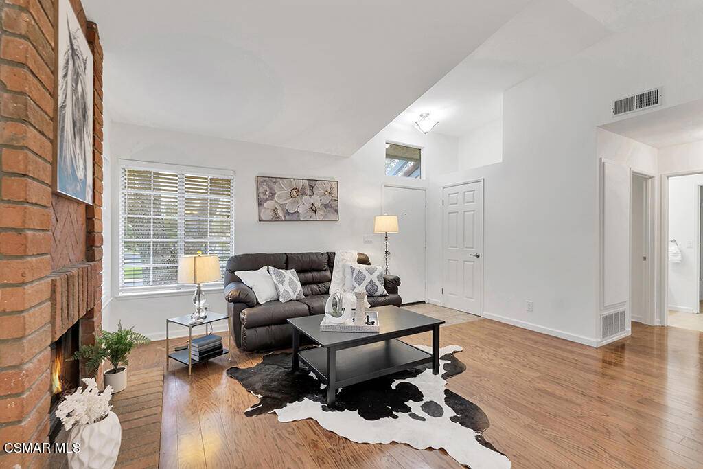 Oak Park, CA 91377,6813 Poppyview DR