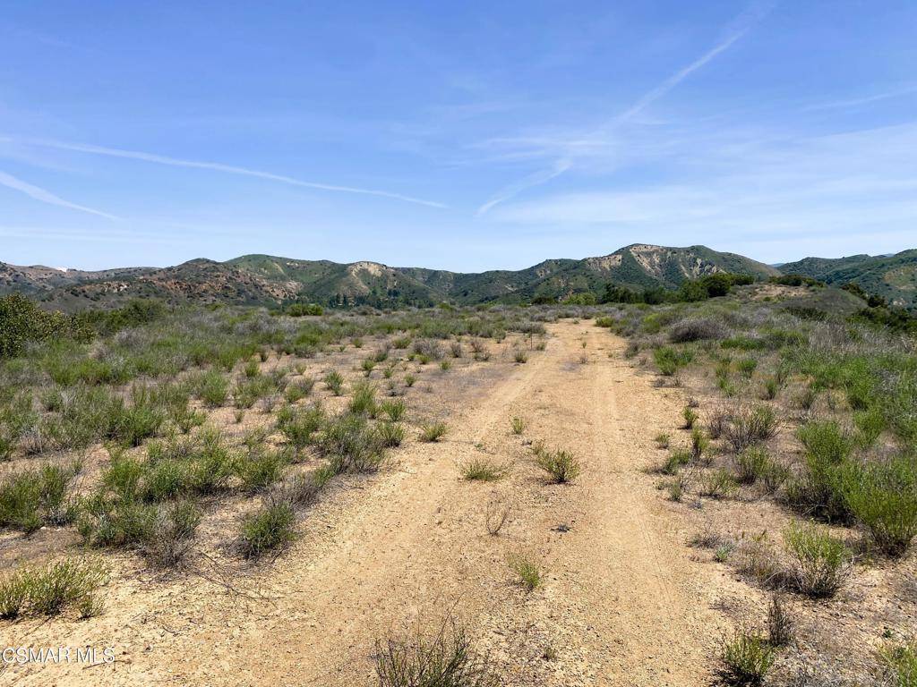 Agoura Hills, CA 91301,29266 Wagon RD