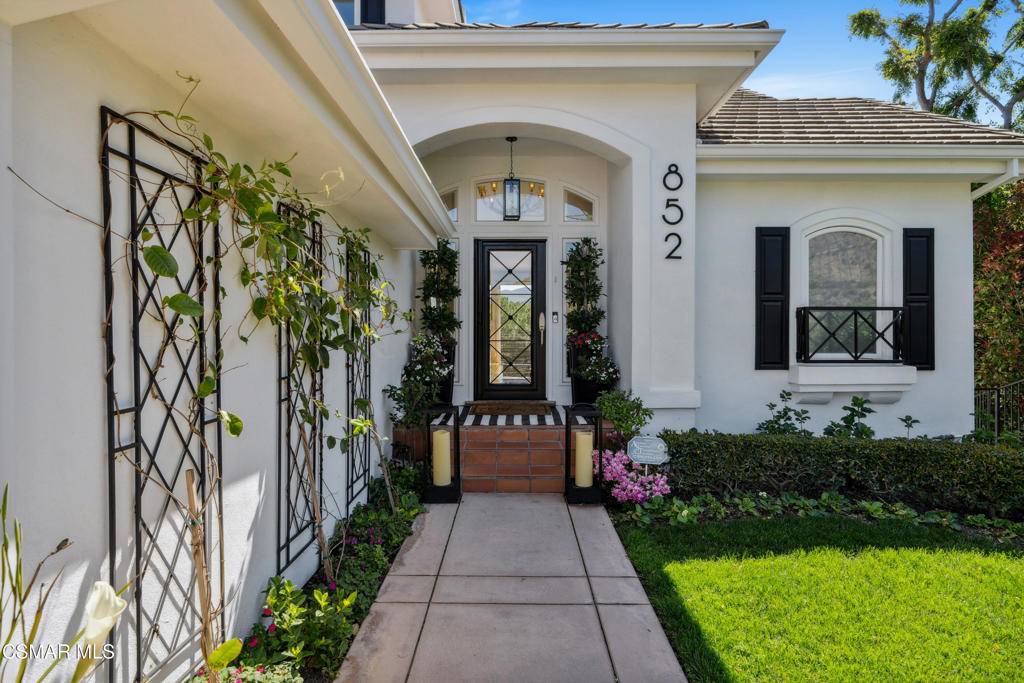 Lake Sherwood, CA 91361,852 Ravensbury ST
