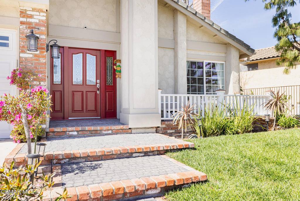 Newbury Park, CA 91320,411 Blackhawk DR