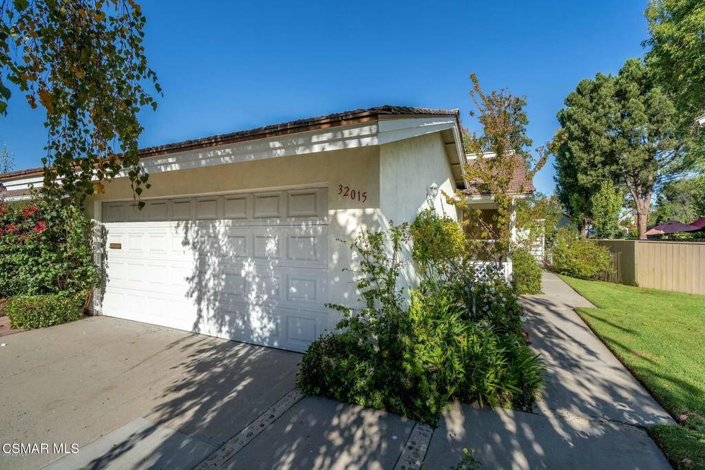 Westlake Village, CA 91361,32015 Waterside LN