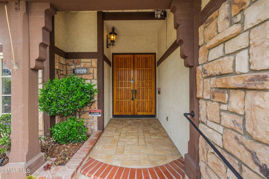 Porter Ranch, CA 91326,18128 Sandringham CT