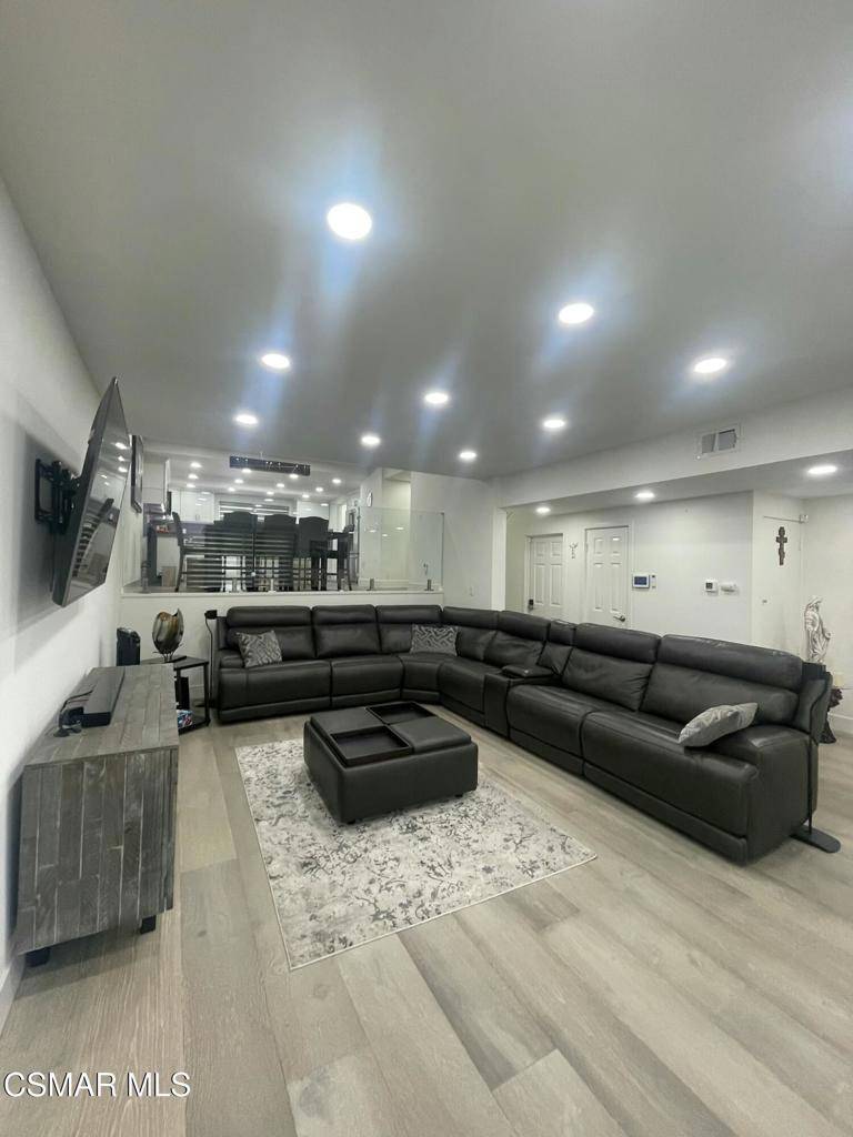 Marina Del Rey, CA 90292,13229 Fiji WAY #D