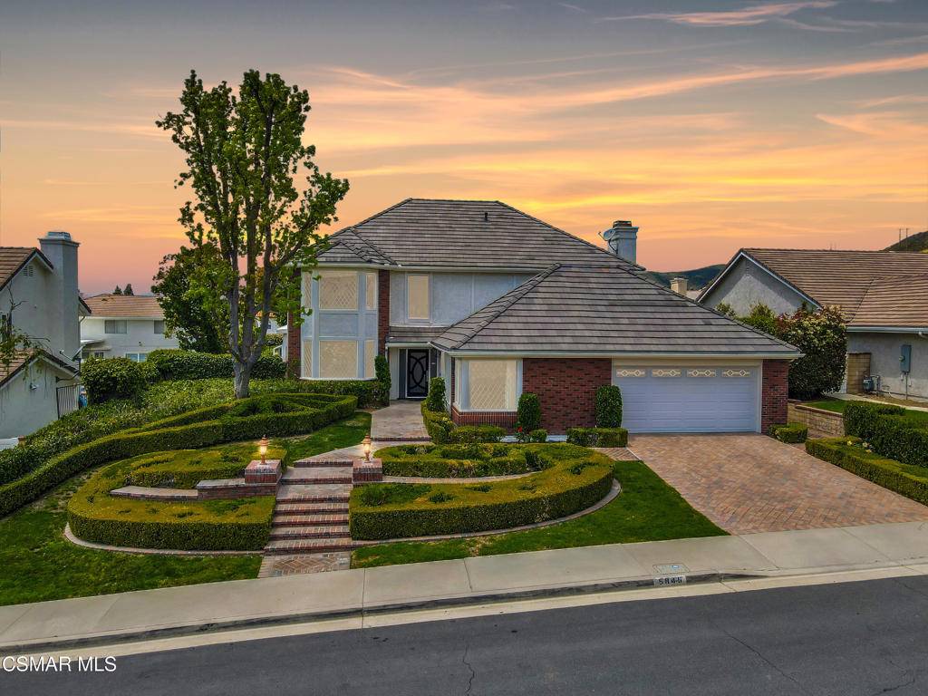 Agoura Hills, CA 91301,5849 Middle Crest DR