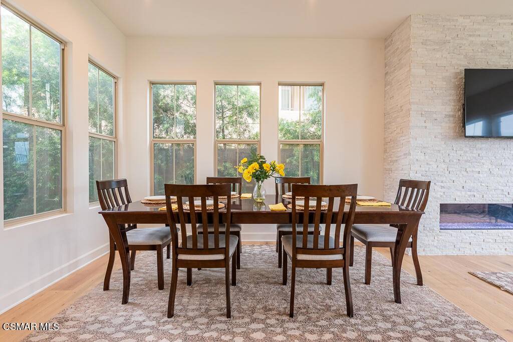 West Hills, CA 91304,24359 W Stone Bend LN