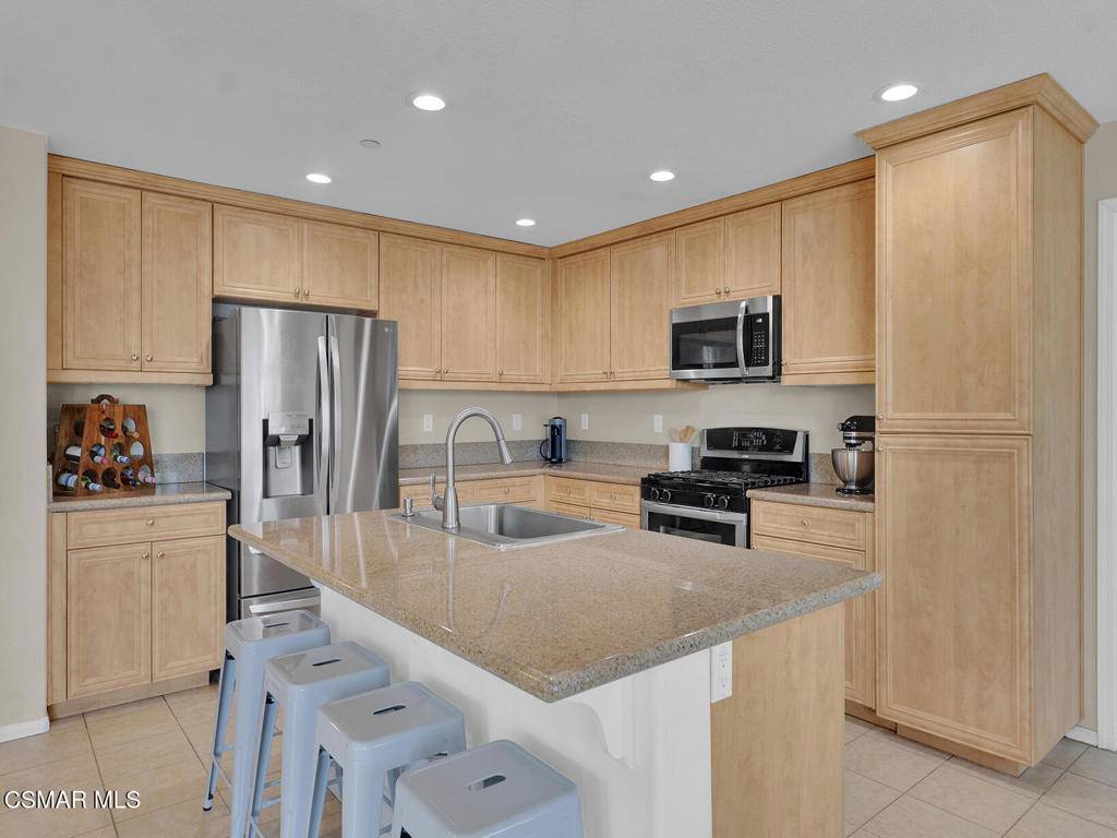 Oxnard, CA 93035,3753 Dunkirk DR