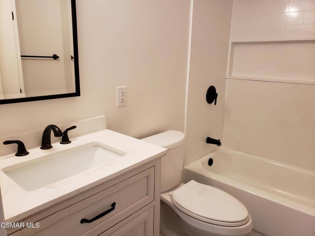 Cerritos, CA 90703,13520 3/4 Village DR