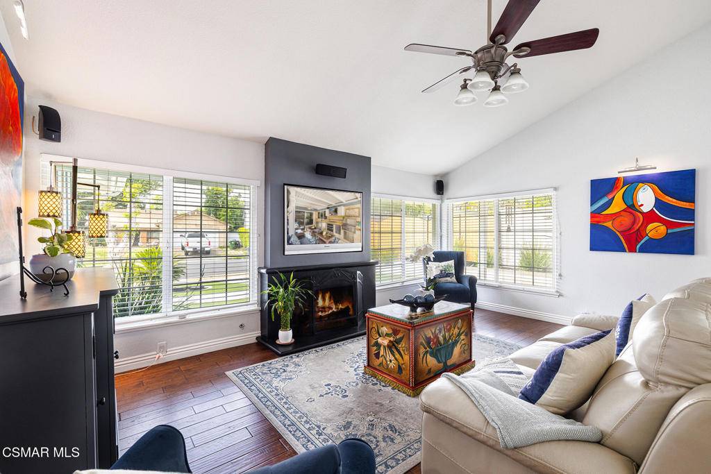 Simi Valley, CA 93063,3164 Elmore ST