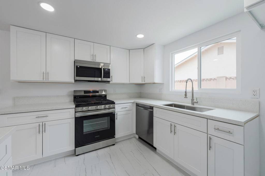 Simi Valley, CA 93065,1477 Dinsmore ST